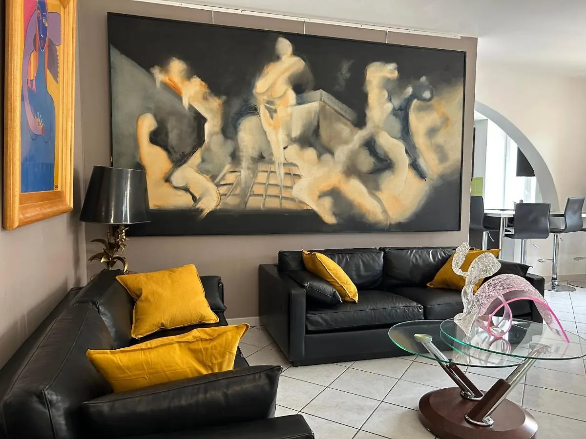 Interieur D'Artistes Apartment Montelimar
