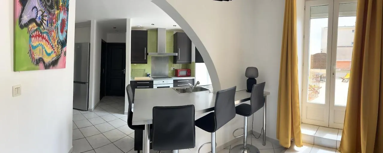 Interieur D'Artistes Apartment Montelimar