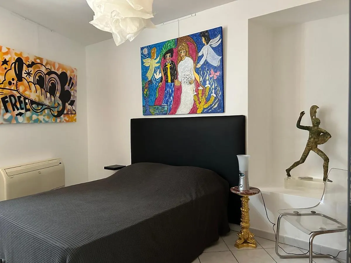 Interieur D'Artistes Apartment Montelimar