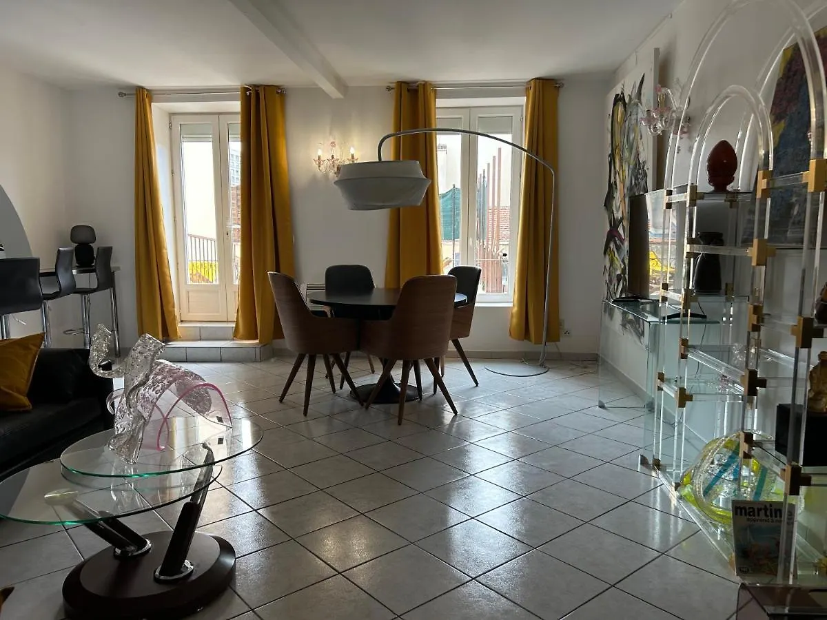 Interieur D'Artistes Apartment Montelimar